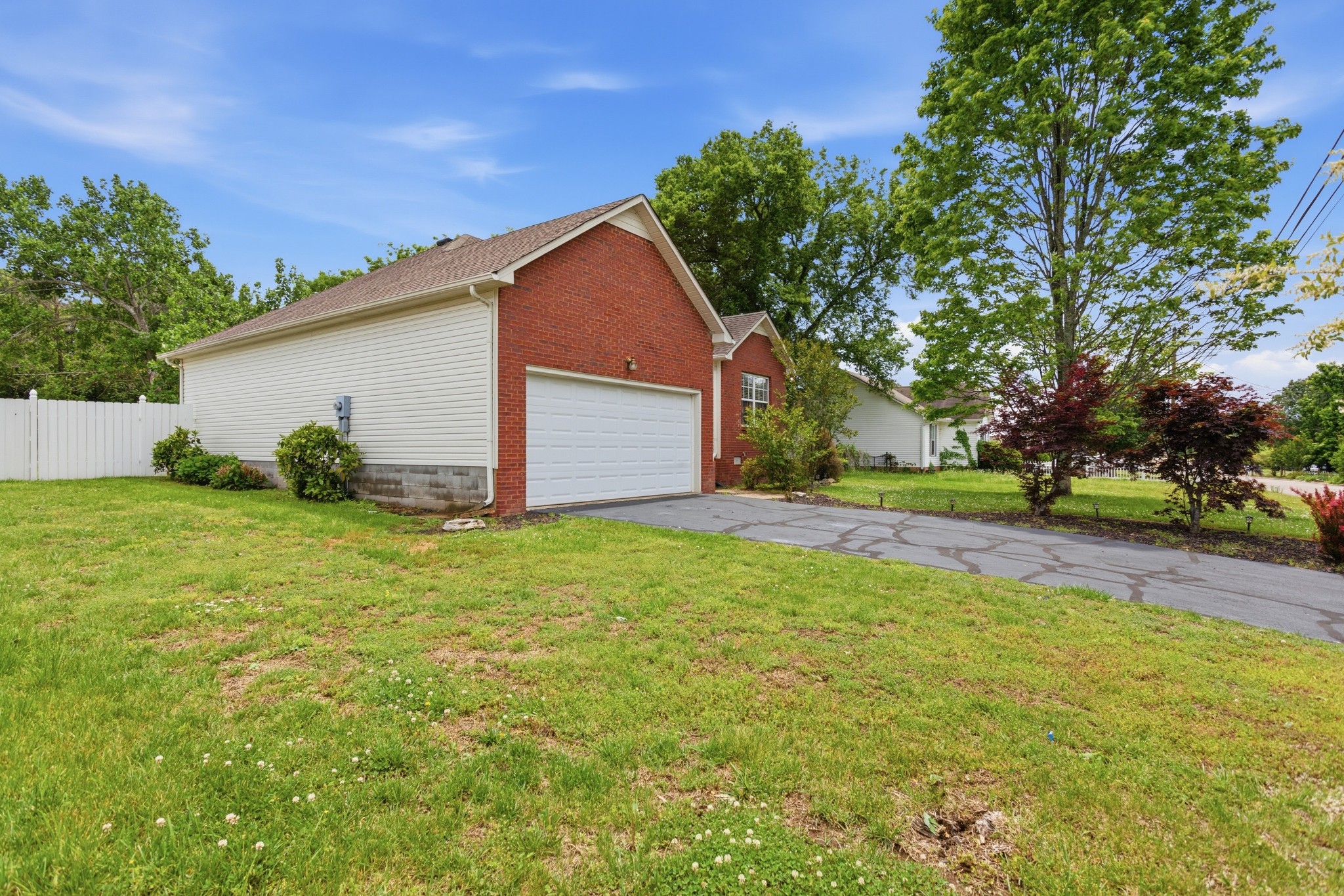 1909 Fieldstone Drive Columbia TN 38401
