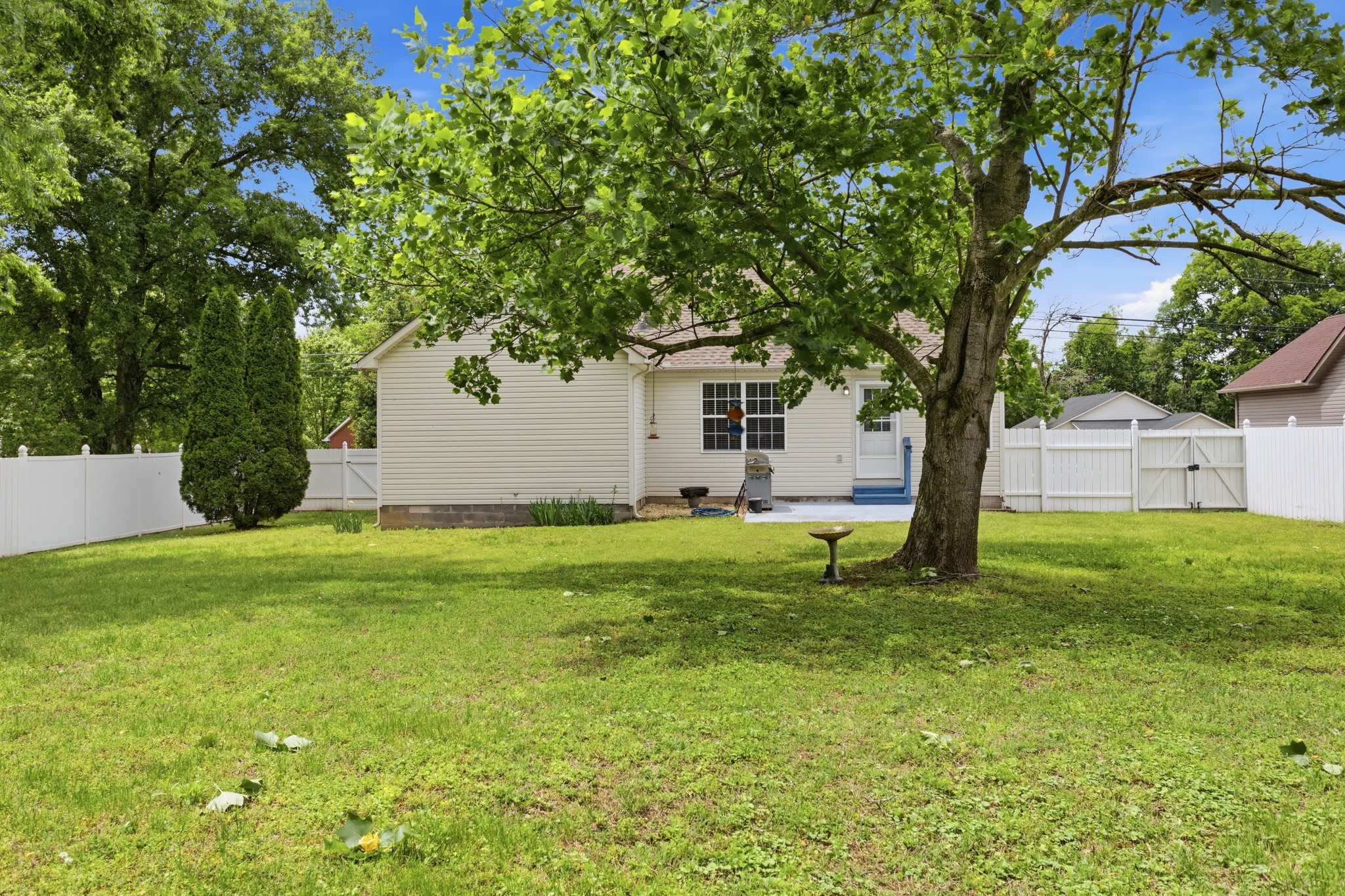 1909 Fieldstone Drive Columbia TN 38401