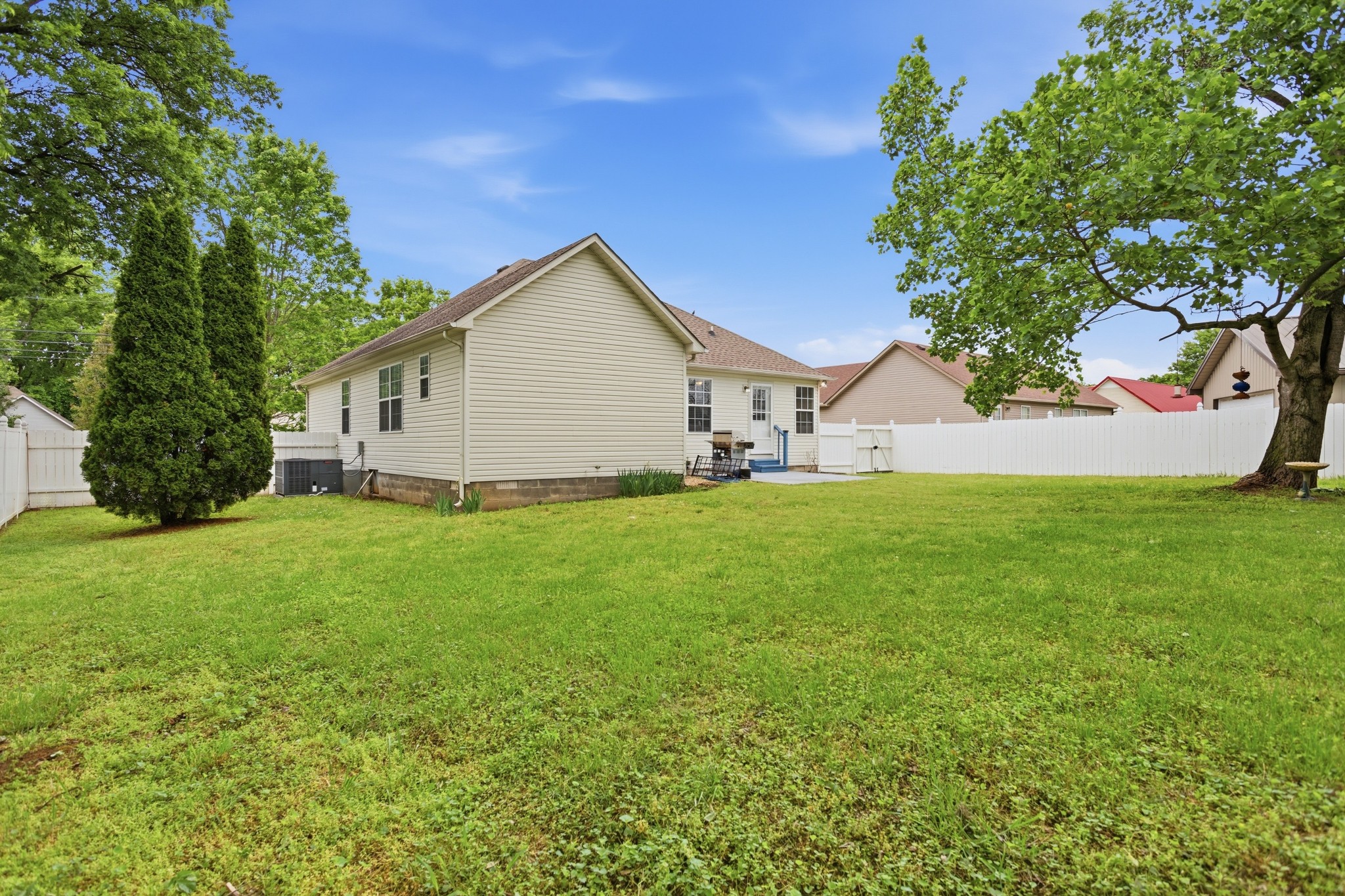 1909 Fieldstone Drive Columbia TN 38401