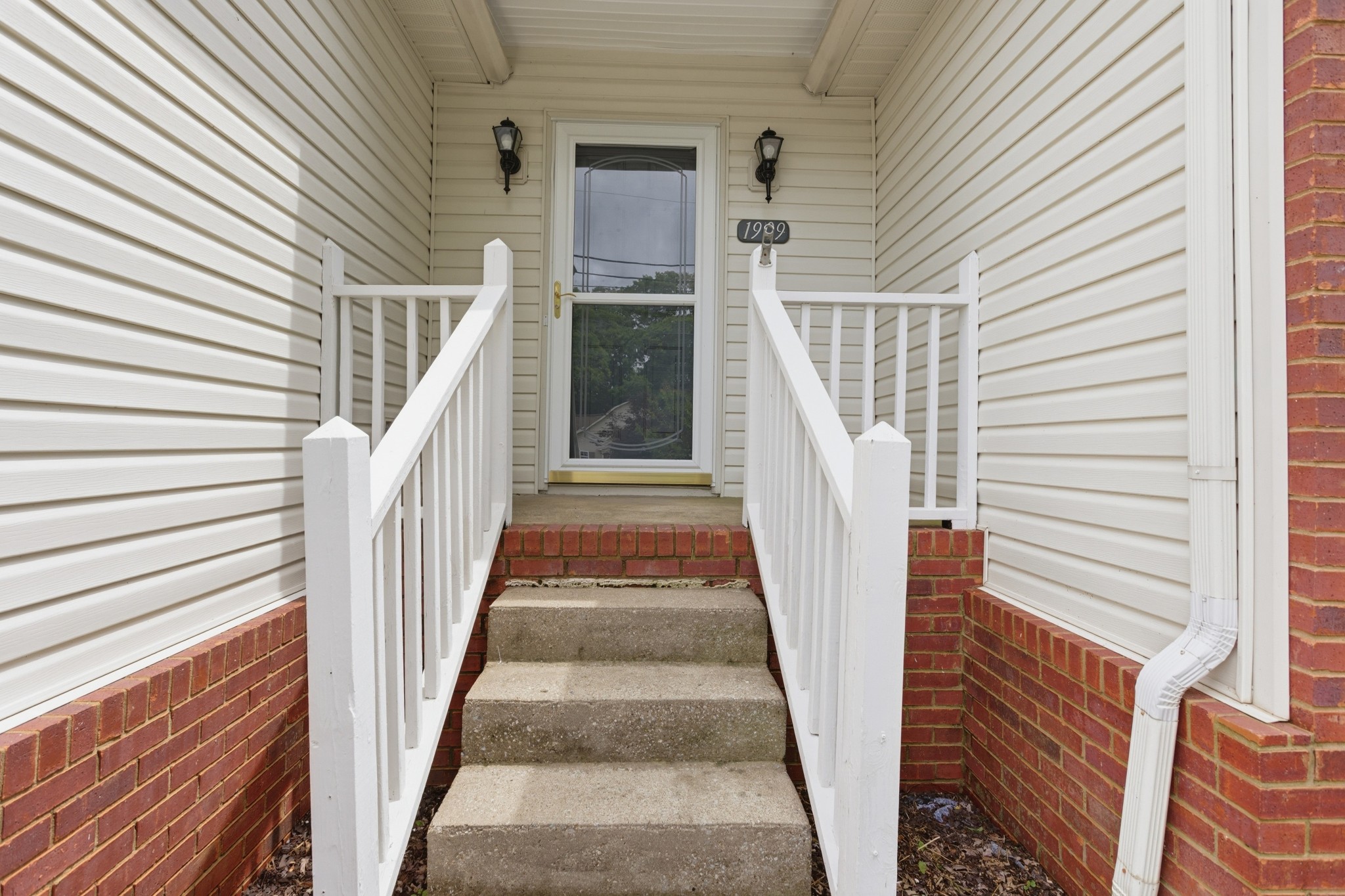 1909 Fieldstone Drive Columbia TN 38401