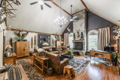 1850 Garrison Branch Road Cottontown TN 37048