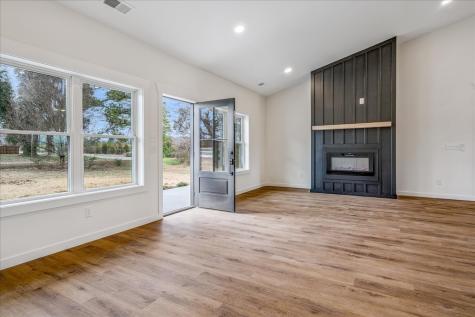 961 Collins Lane Huntland TN 37345