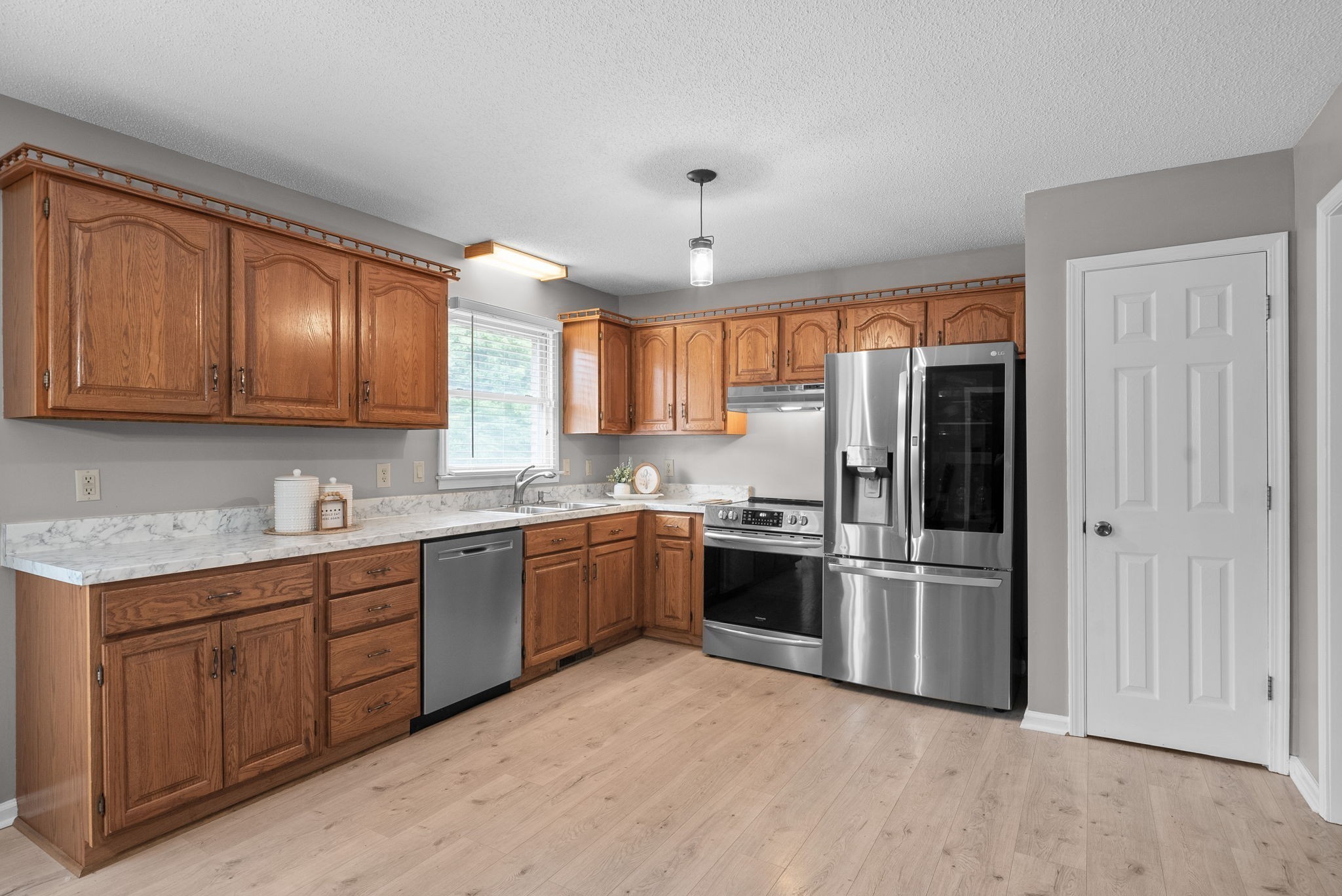 2430 Underwood Road Cunningham TN 37052