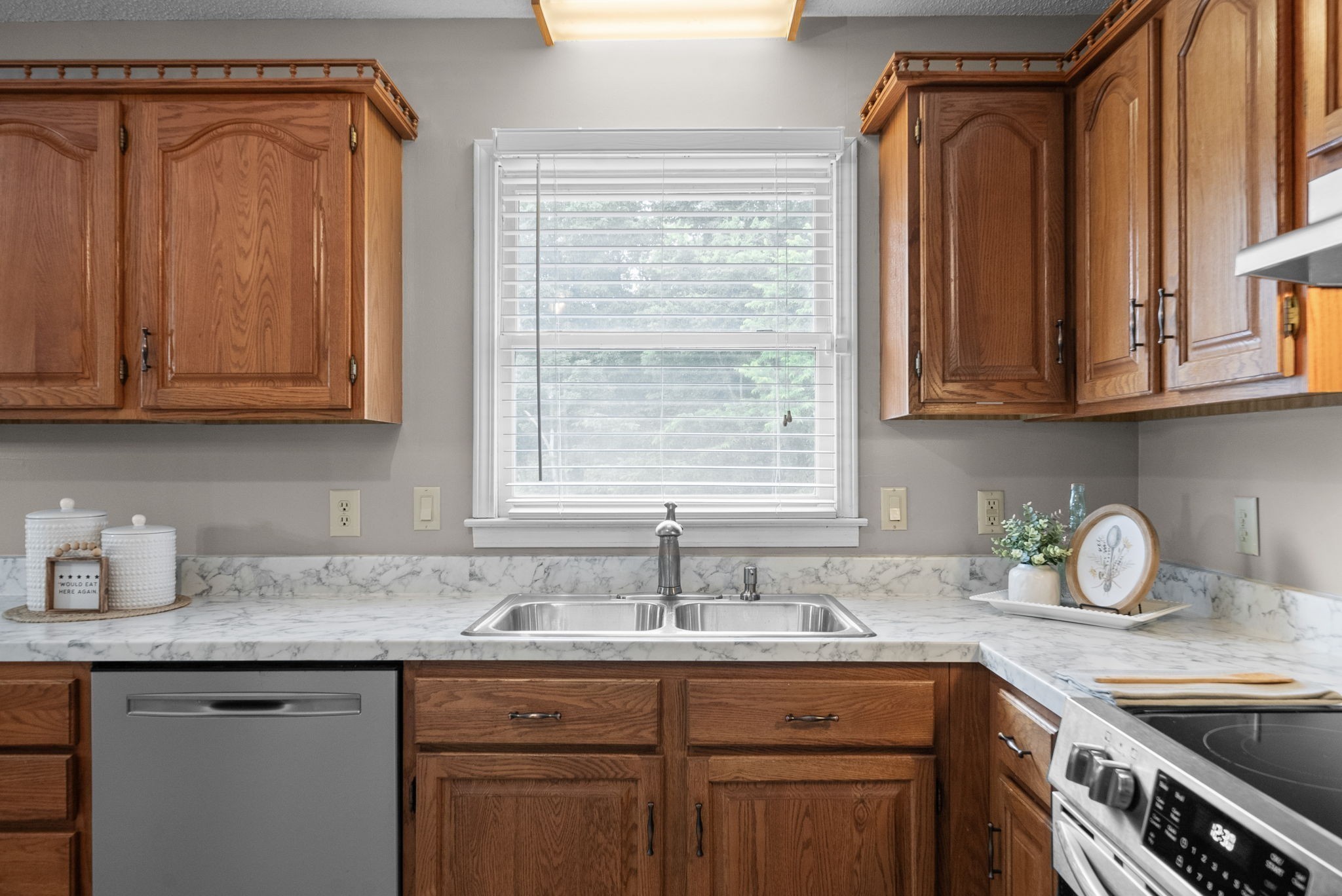 2430 Underwood Road Cunningham TN 37052