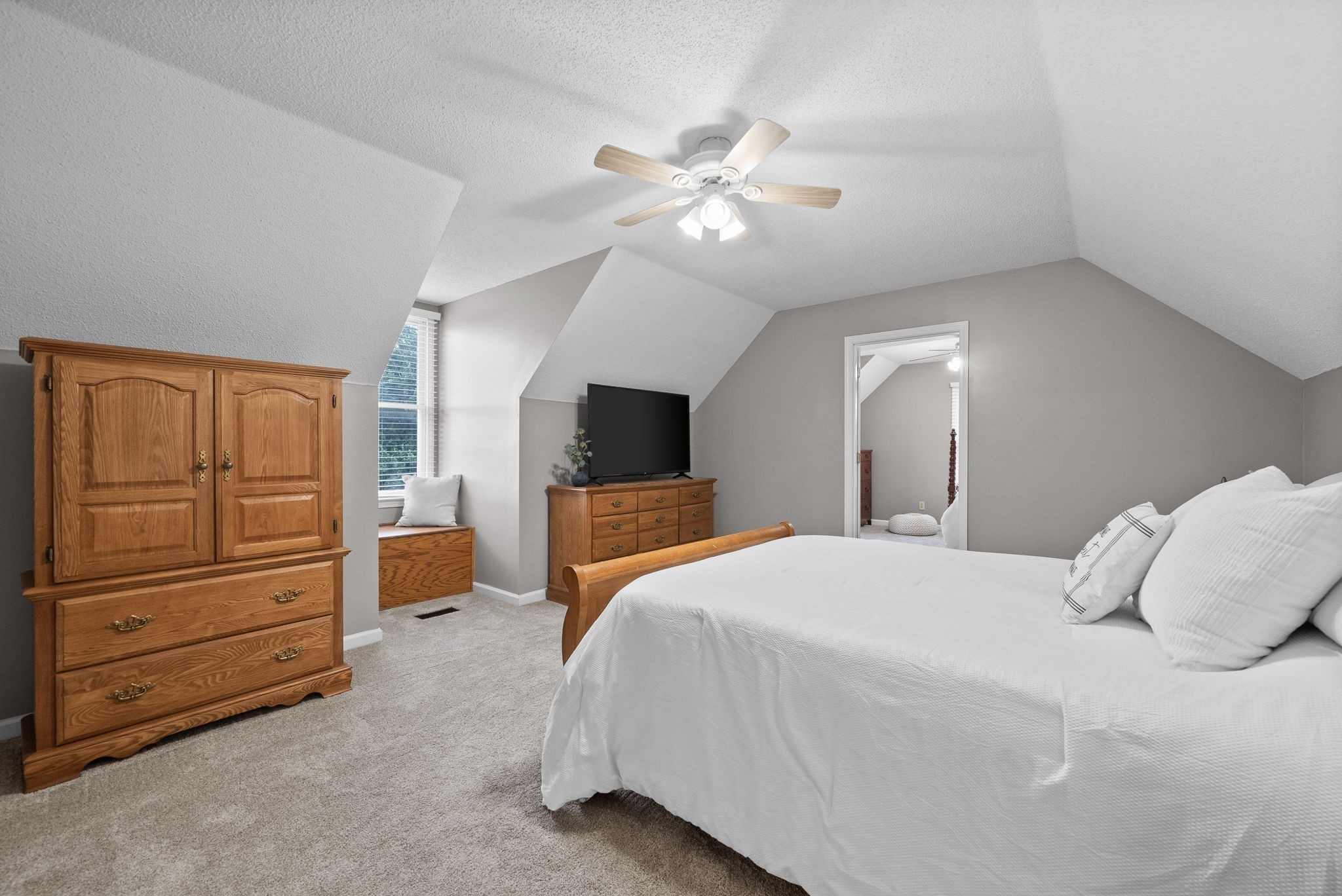 2430 Underwood Road Cunningham TN 37052