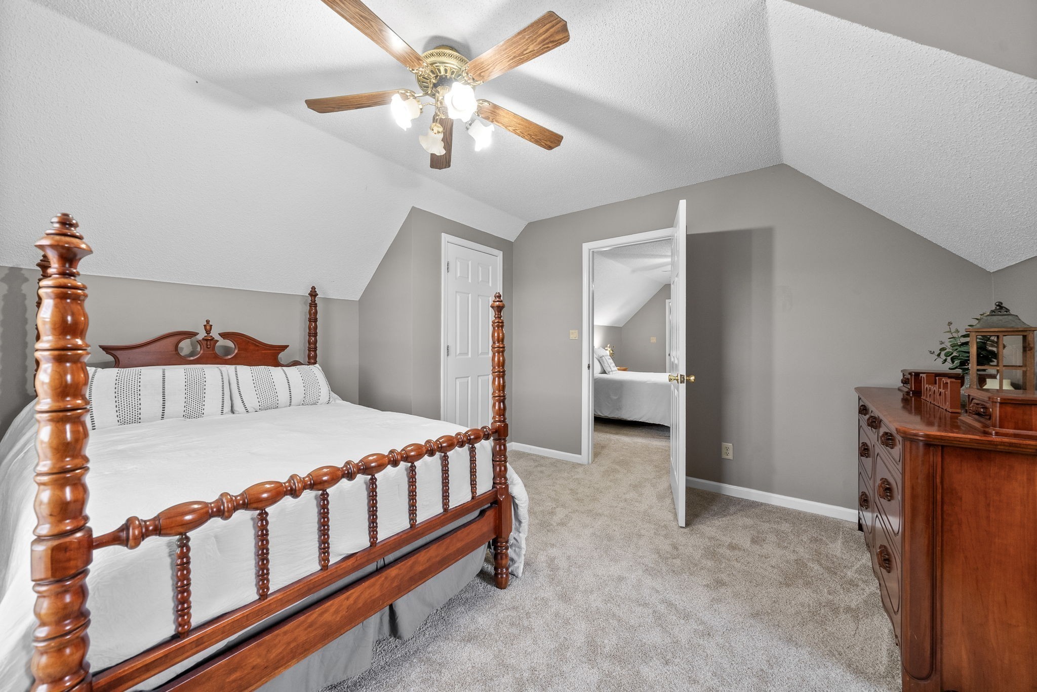 2430 Underwood Road Cunningham TN 37052