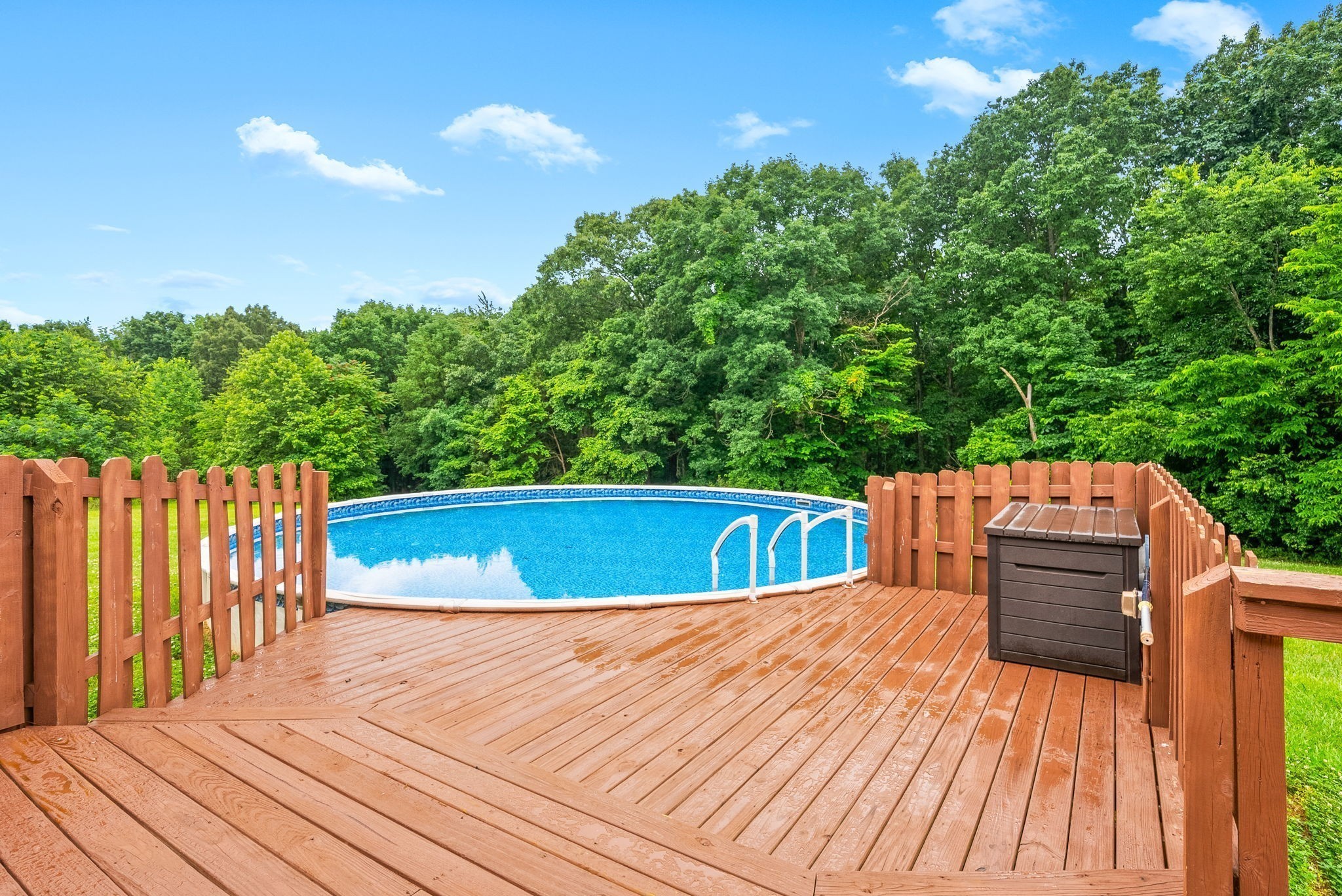 2430 Underwood Road Cunningham TN 37052