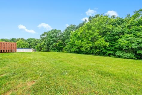 2430 Underwood Road Cunningham TN 37052