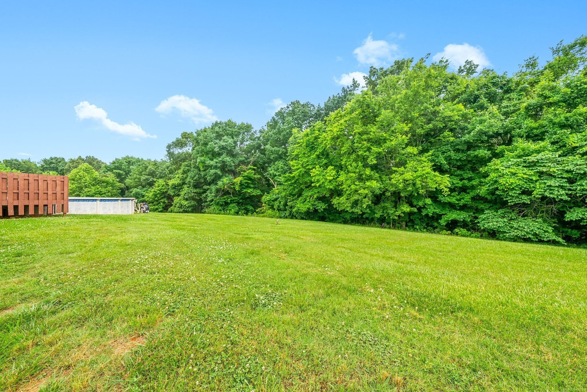 2430 Underwood Road Cunningham TN 37052