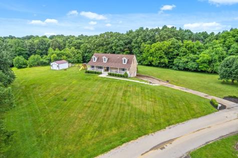 2430 Underwood Road Cunningham TN 37052