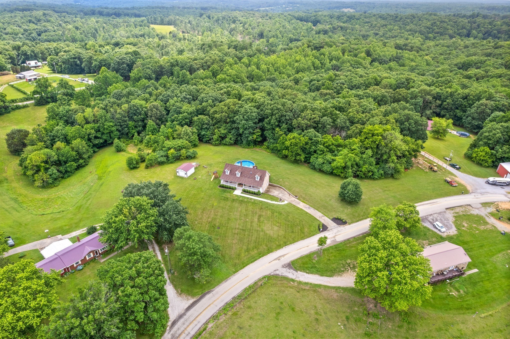 2430 Underwood Road Cunningham TN 37052