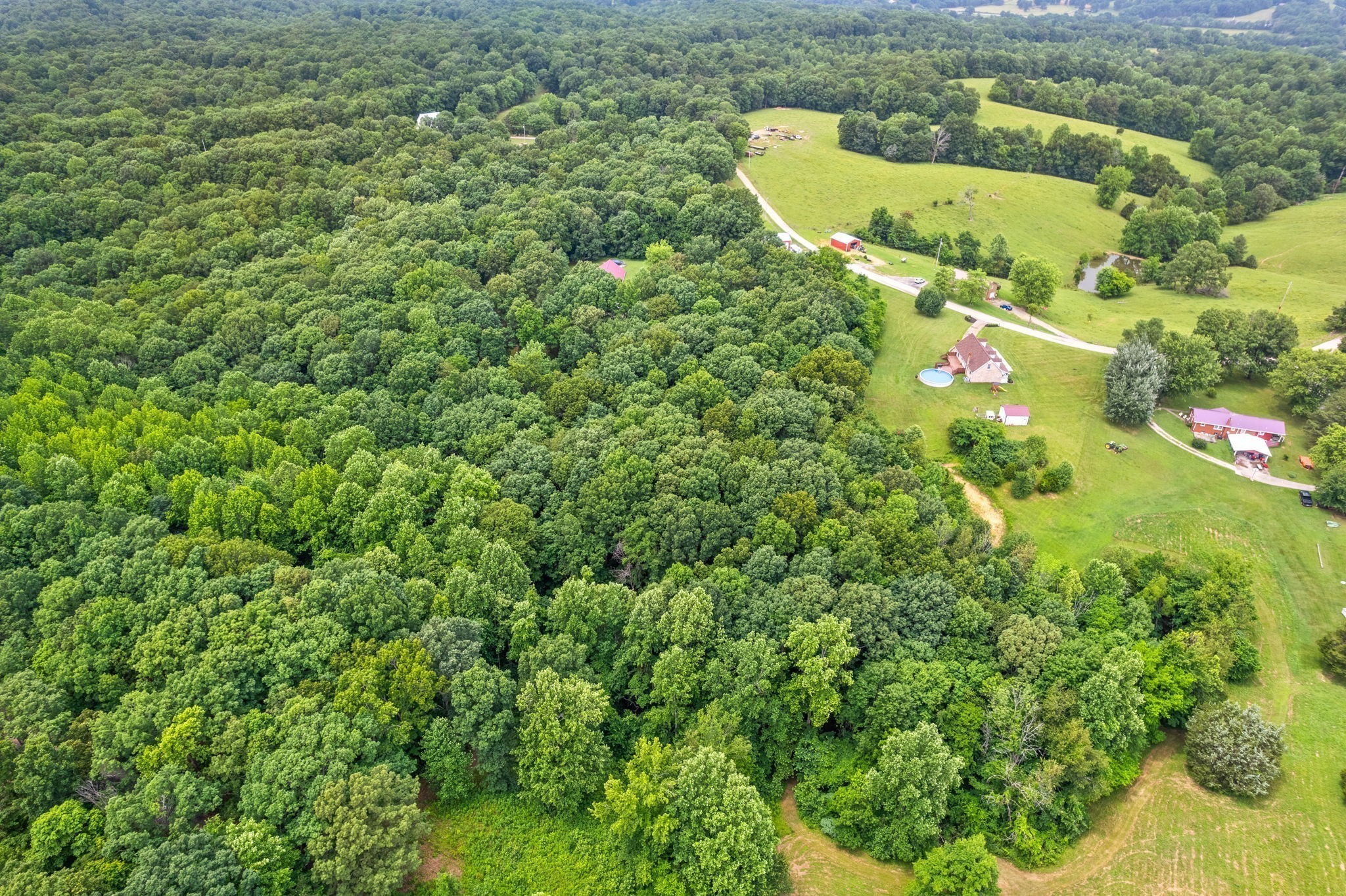 2430 Underwood Road Cunningham TN 37052