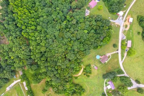 2430 Underwood Road Cunningham TN 37052