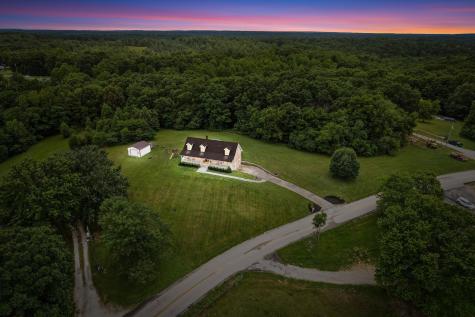 2430 Underwood Road Cunningham TN 37052