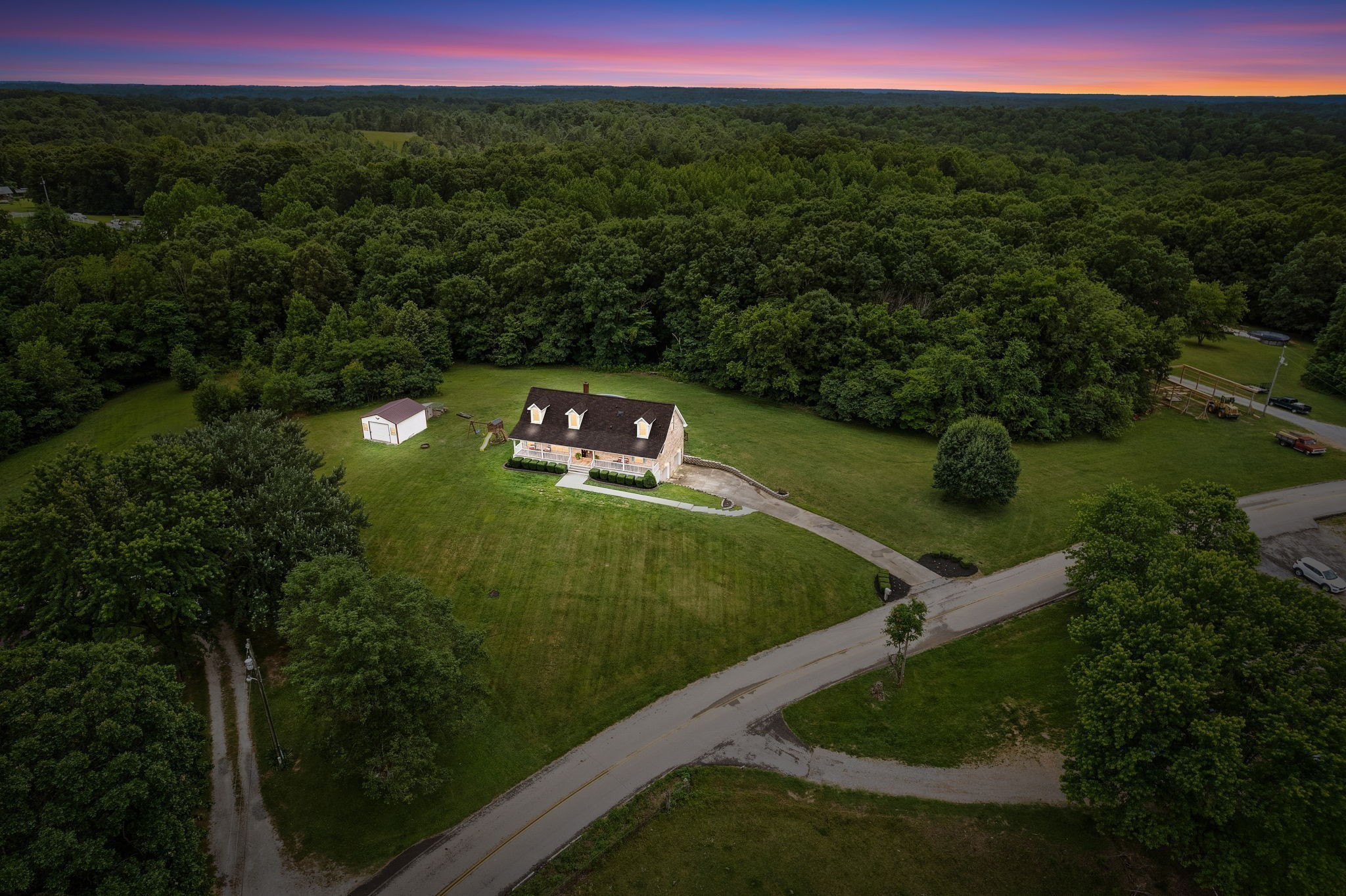 2430 Underwood Road Cunningham TN 37052