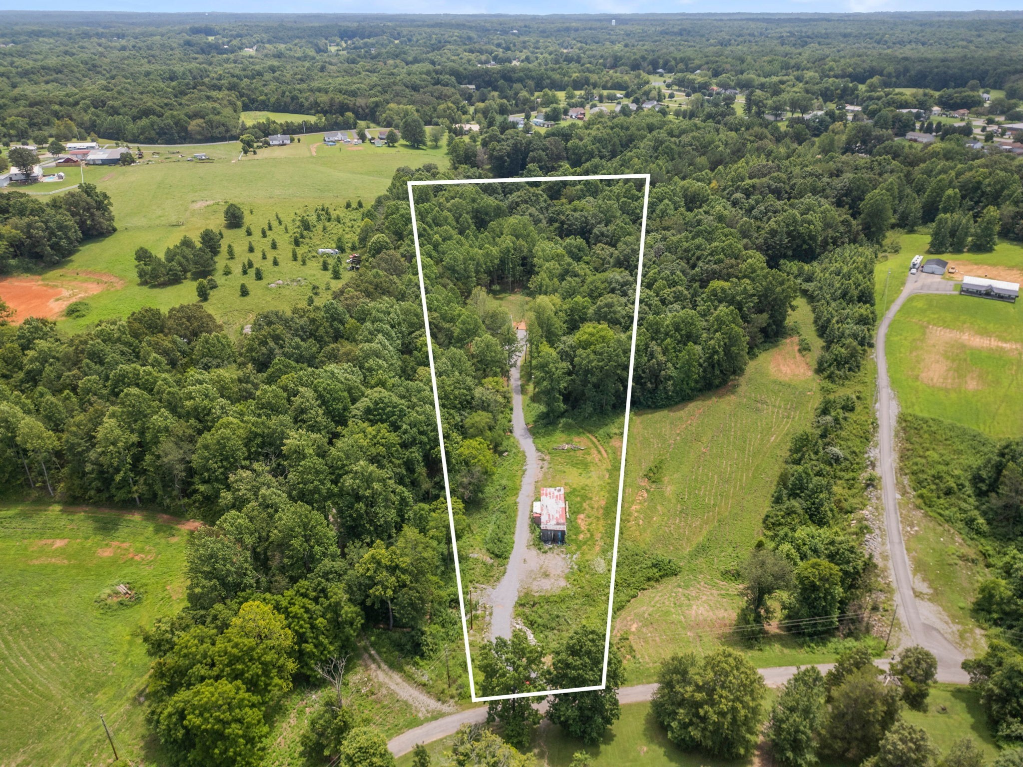1068 Carl Perry Road Ashland City TN 37015