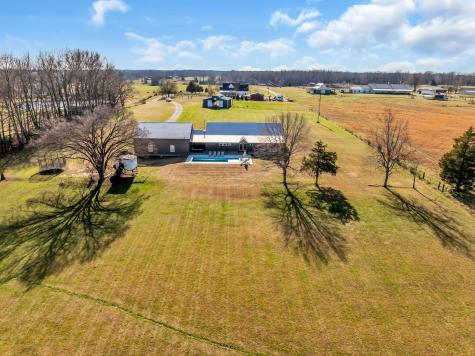 1547 Manley Loop Dickson TN 37055