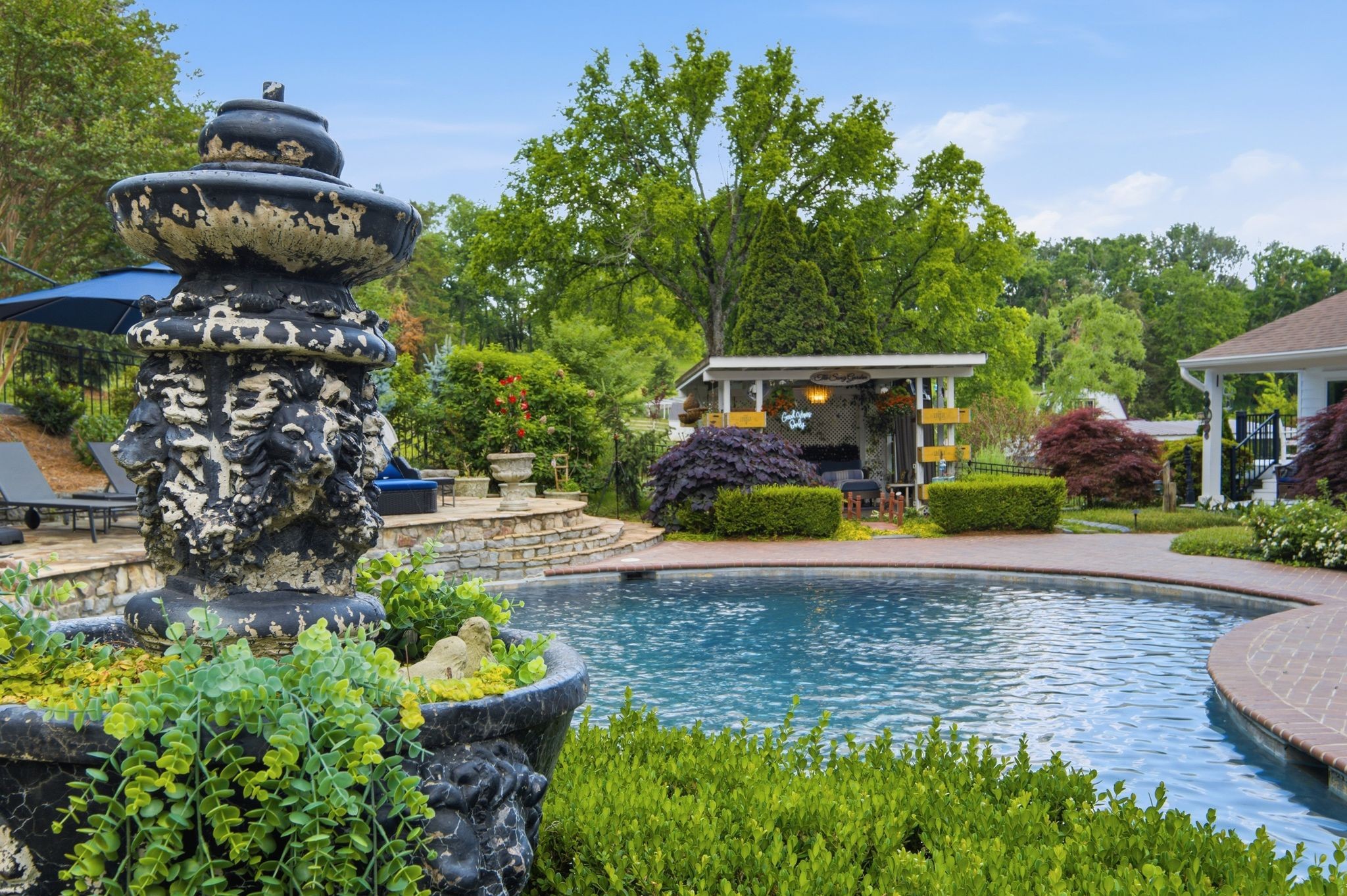 2455 Long Hollow Pike Hendersonville TN 37075