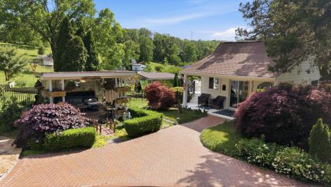 2455 Long Hollow Pike Hendersonville TN 37075