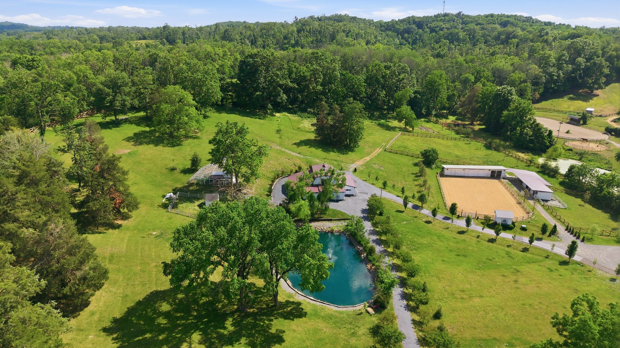 2455 Long Hollow Pike Hendersonville TN 37075
