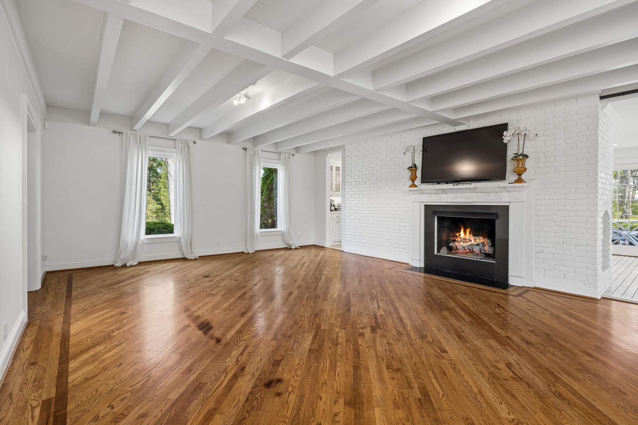2455 Long Hollow Pike Hendersonville TN 37075