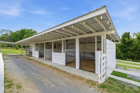 2455 Long Hollow Pike Hendersonville TN 37075