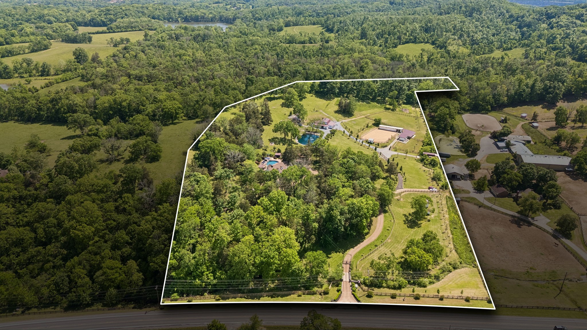 2455 Long Hollow Pike Hendersonville TN 37075