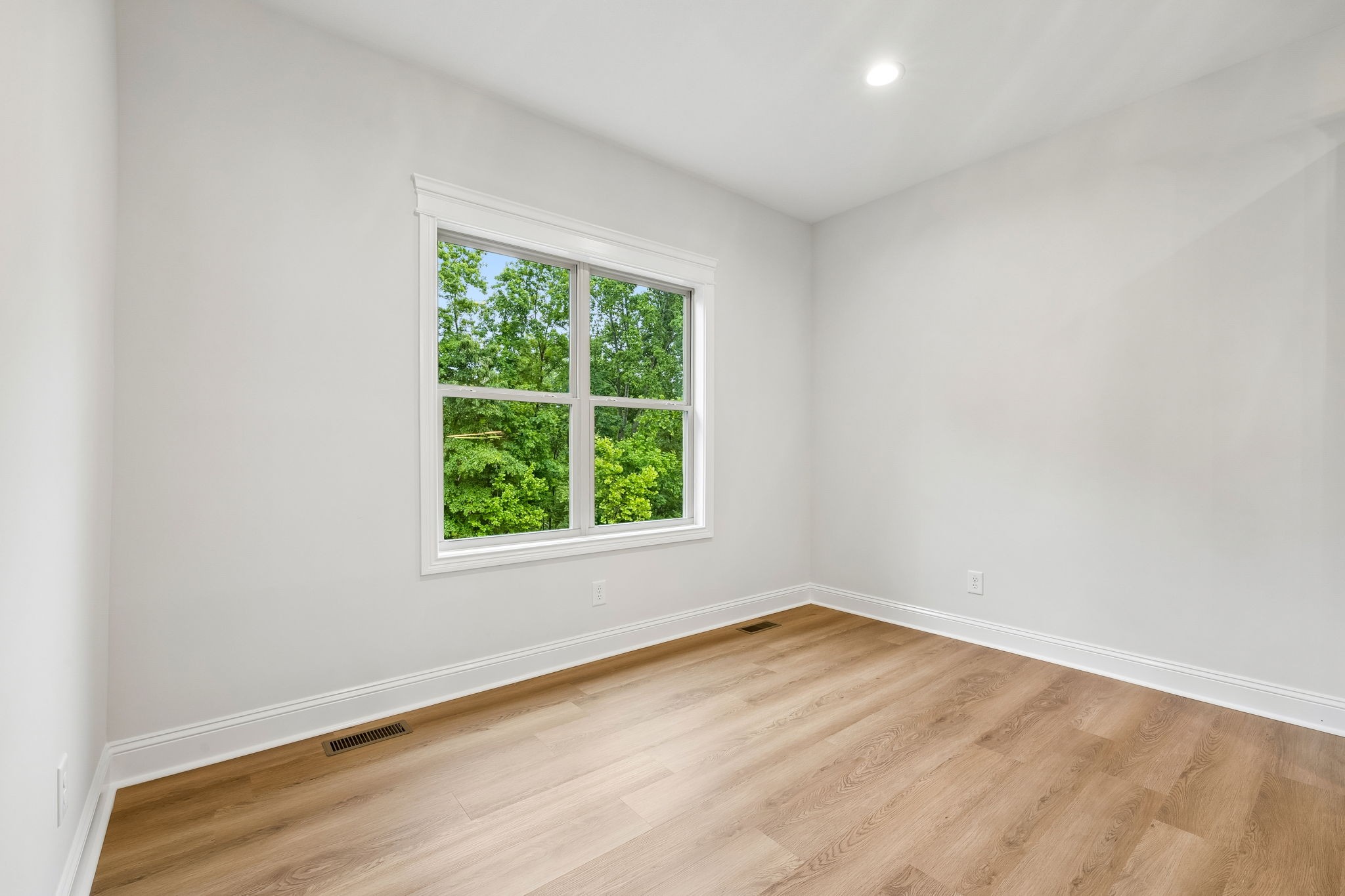 353 Young Lane Pleasant View TN 37146
