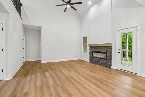 353 Young Lane Pleasant View TN 37146