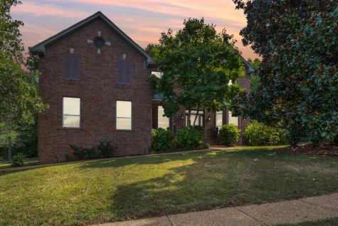 8169 Londonberry Road Nashville TN 37221