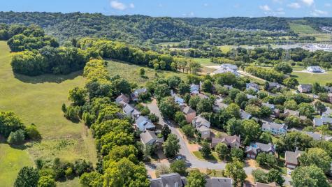 8169 Londonberry Road Nashville TN 37221