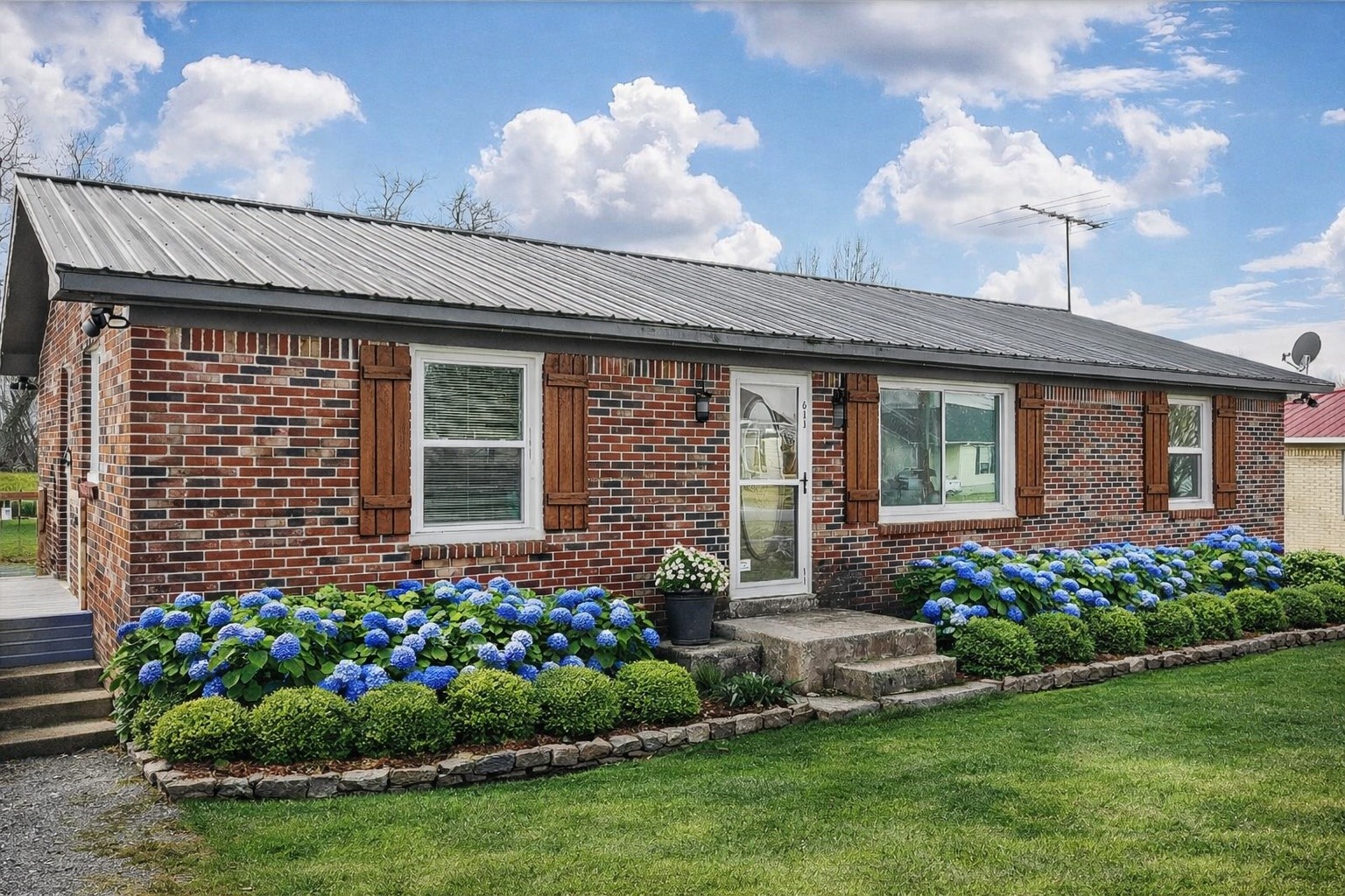 611 Estes Street Smithville TN 37166