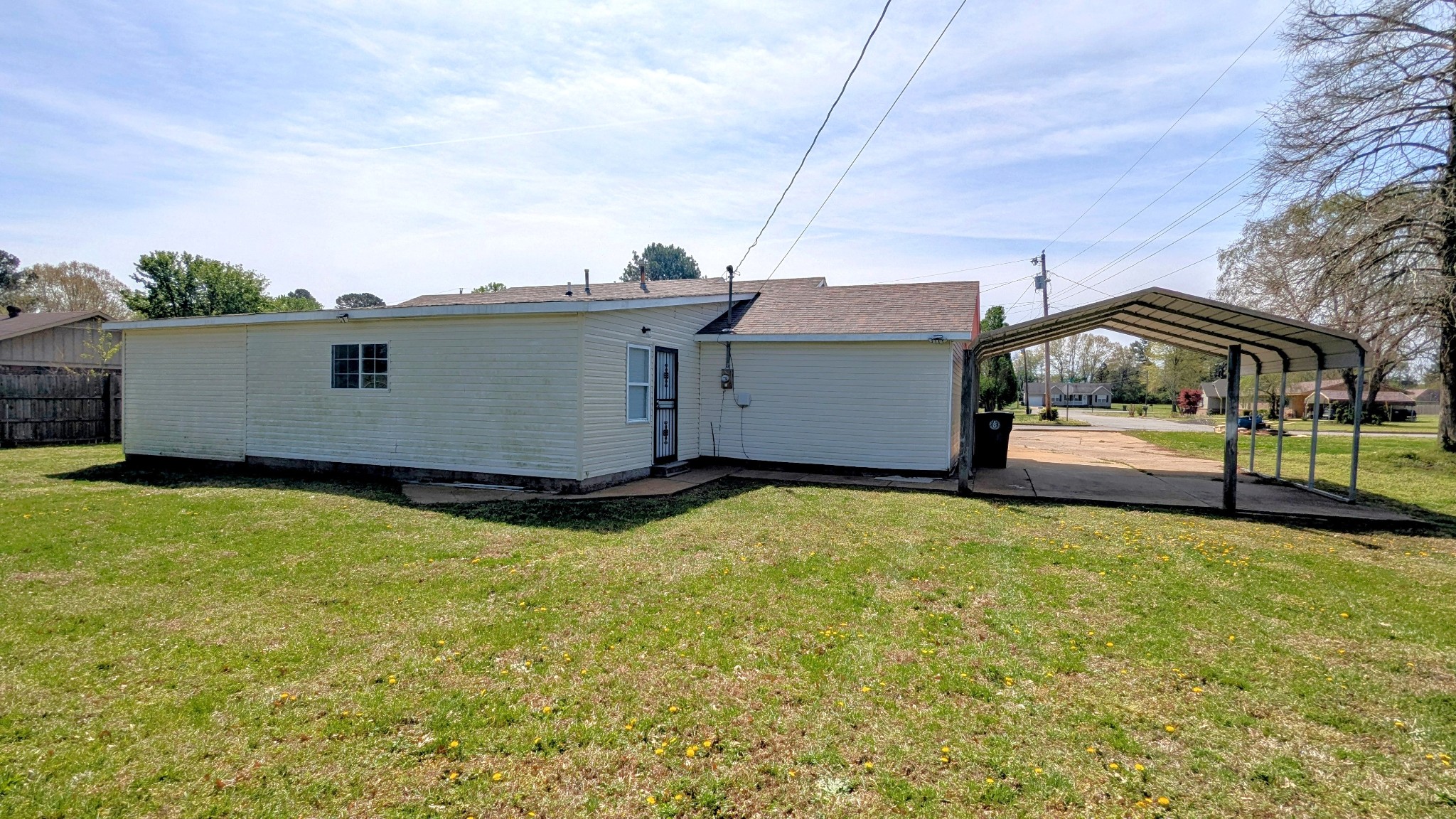 804 Fairlawn Drive Bolivar TN 38008