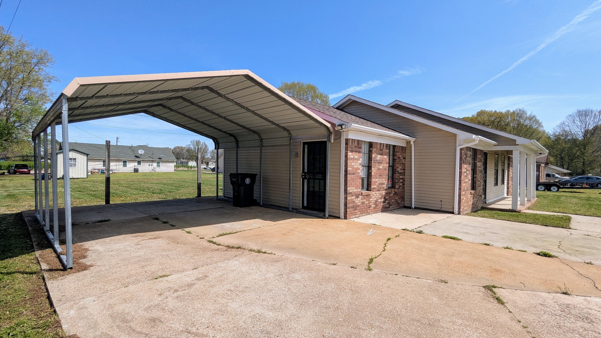 804 Fairlawn Drive Bolivar TN 38008