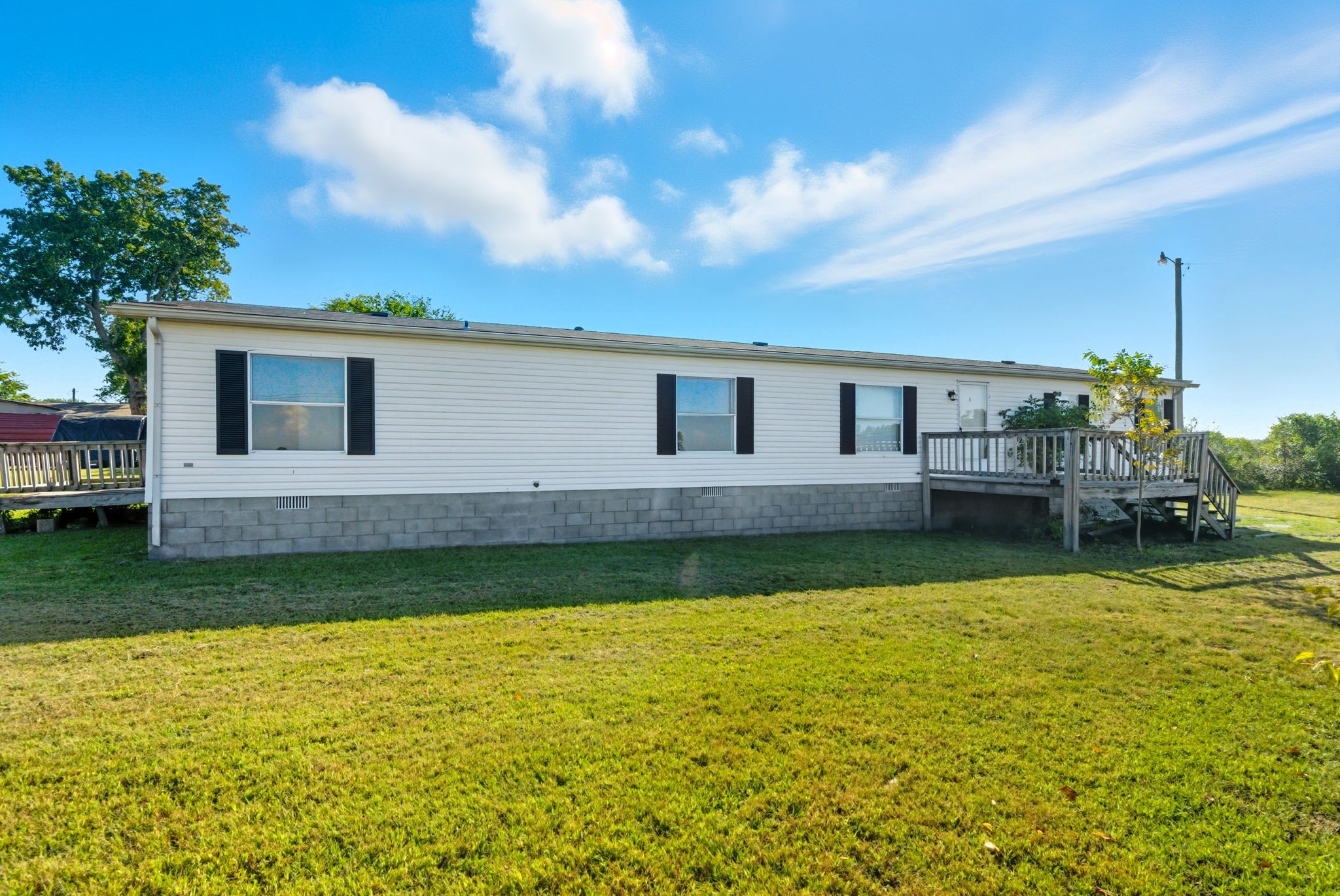 5055 S Bell Cross Road Adams TN 37010