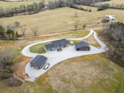 1447 W Beaverdam Road Centerville TN 37033