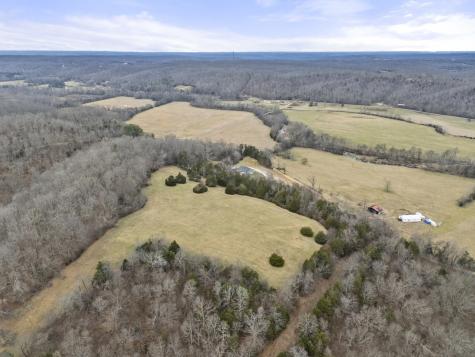 1447 W Beaverdam Road Centerville TN 37033
