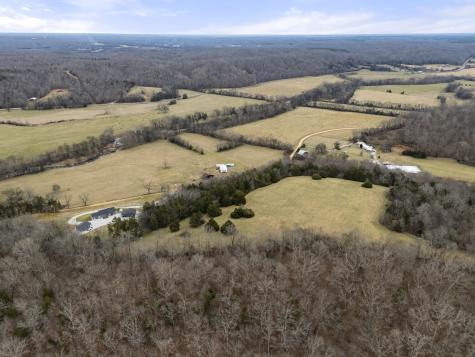 1447 W Beaverdam Road Centerville TN 37033