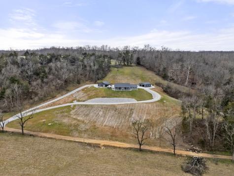 1447 W Beaverdam Road Centerville TN 37033