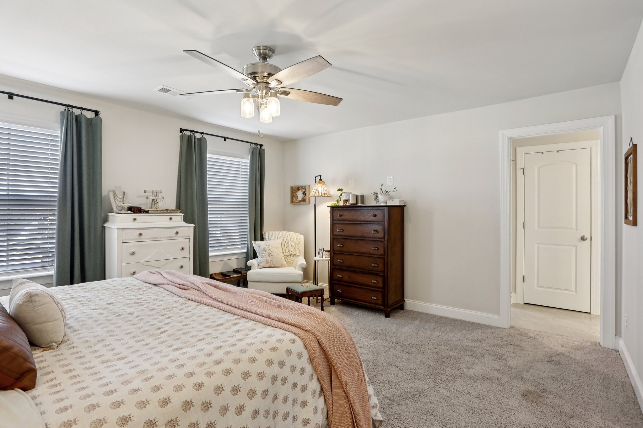 4901 Myra Drive Hermitage TN 37076