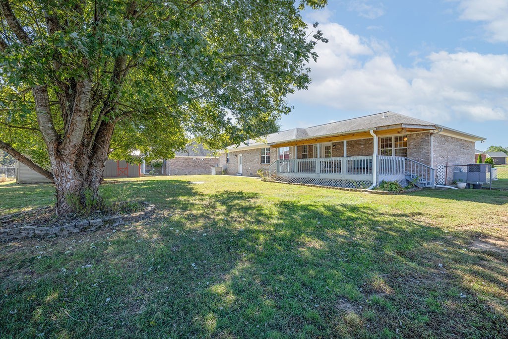 1705 Luther Avenue Lawrenceburg TN 38464