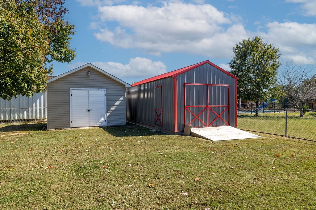 1705 Luther Avenue Lawrenceburg TN 38464