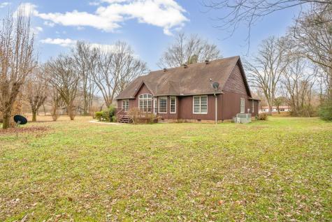 31 White Oak Road Stewart TN 37175