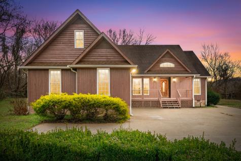 31 White Oak Road Stewart TN 37175