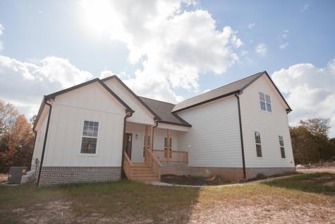 1018 Gaines Hill Road Westmoreland TN 37186
