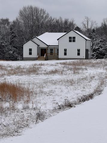 1018 Gaines Hill Road Westmoreland TN 37186