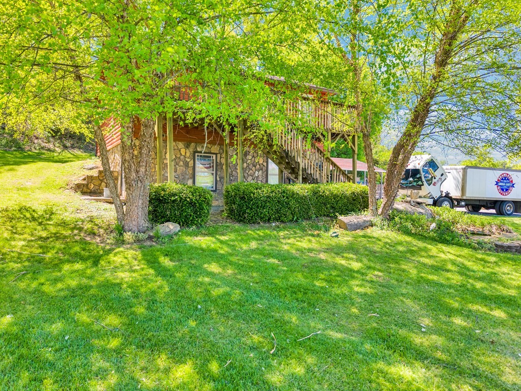 36313635 Louisville Road Louisville TN 37777