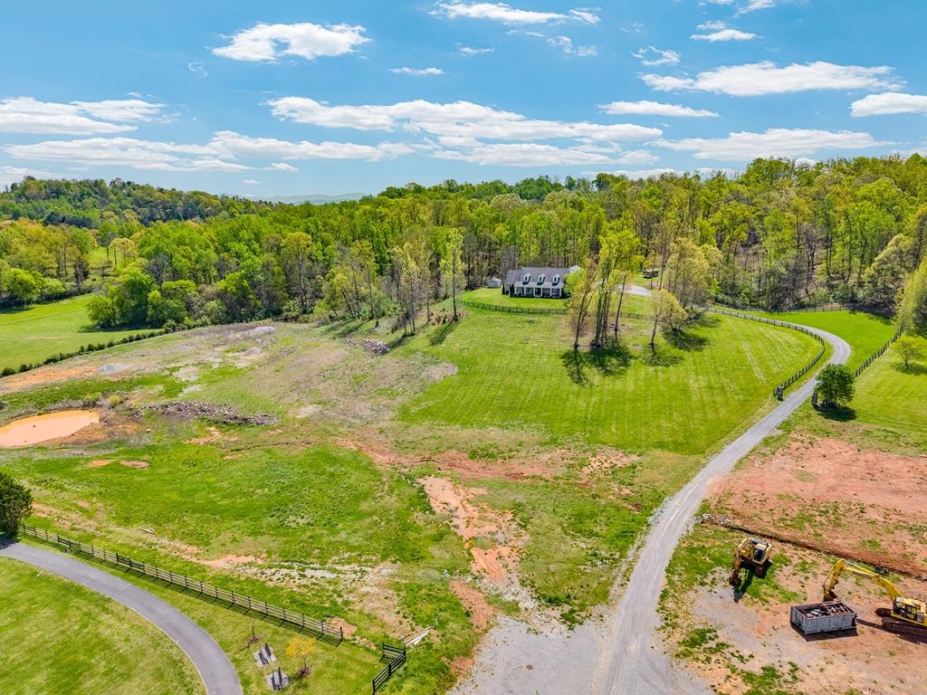 36313635 Louisville Road Louisville TN 37777
