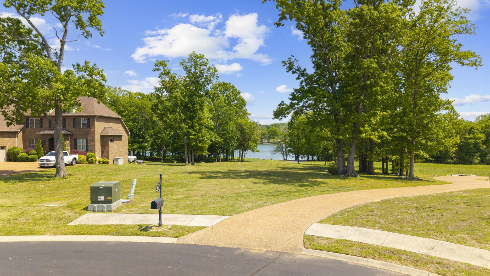 1004 Stonebrook Cove Lebanon TN 37087