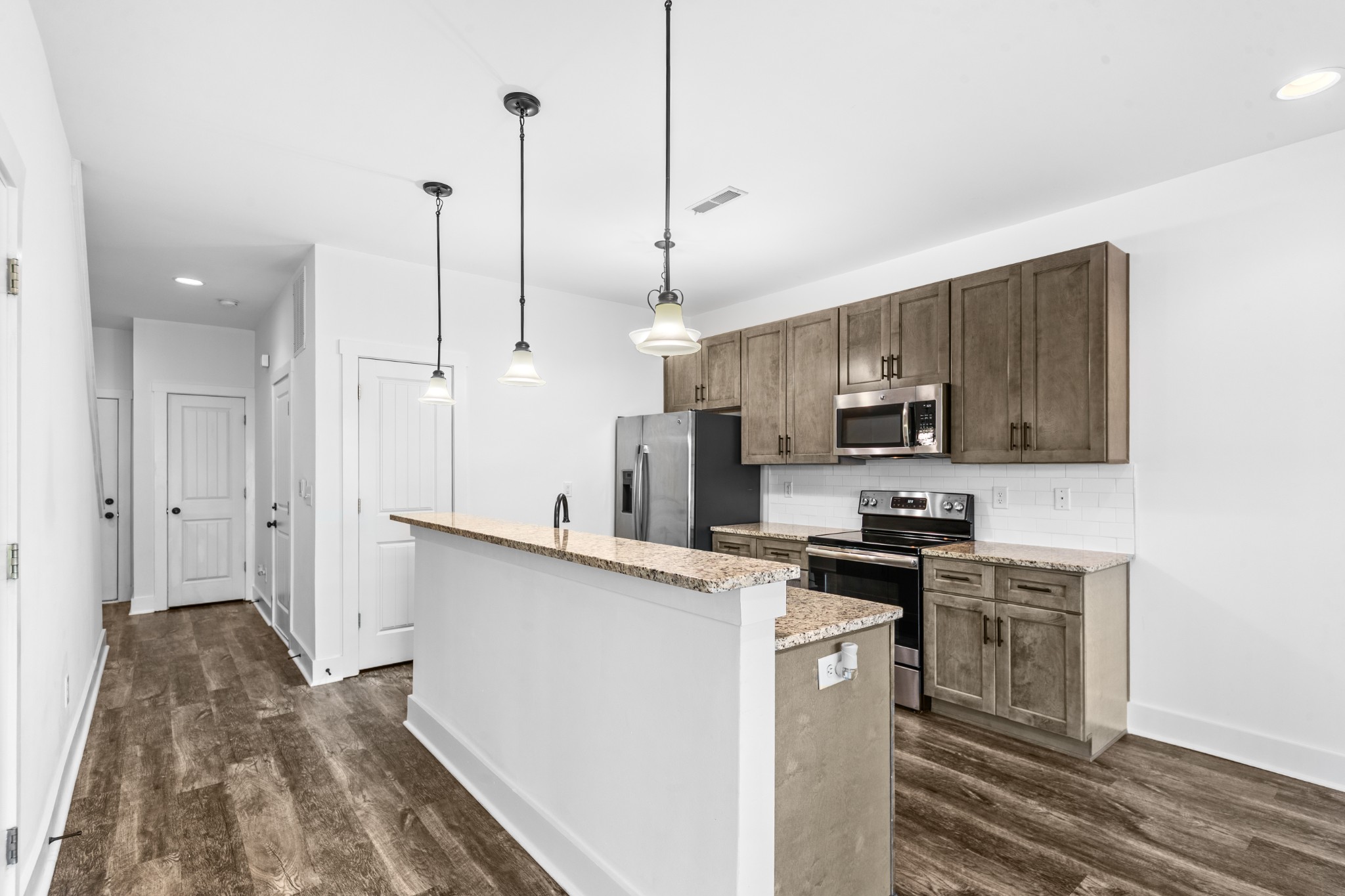 2215 Drone Way Columbia TN 38401